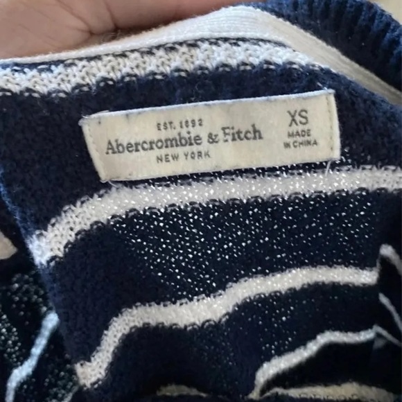 Sweater - Picture 2 of 3